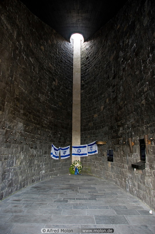 27 Jewish memorial site