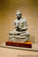 02 Buddha statue