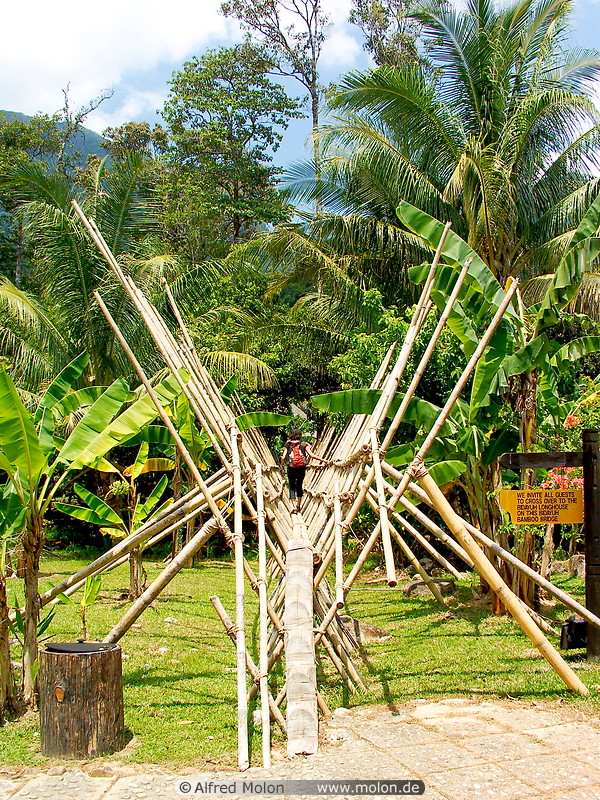 02 Bamboo bridge to the Bidayuh house