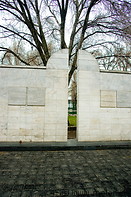 17 Umschlagplatz memorial