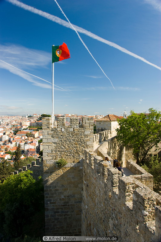 13 Castle walls and Portuguese flag