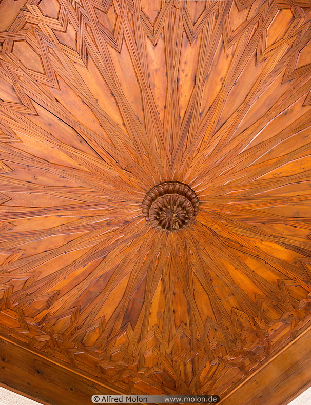 15 Wooden ceiling - Nasrid palace