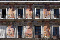 16 Facade with frescoes