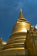 05 Golden chedi Phra Sri Rattana