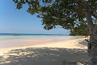 20 Phi Phi Don beach