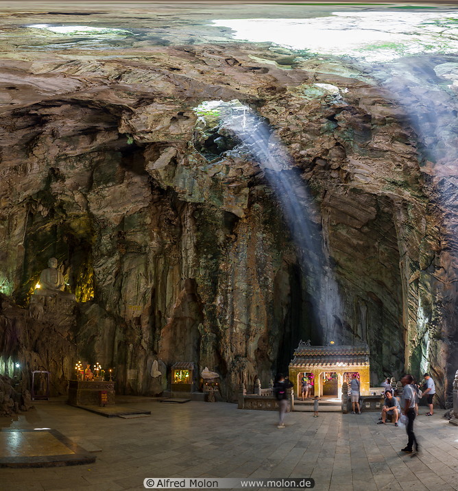07 Huyen Khong cave