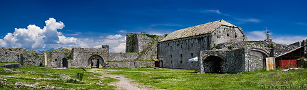 17 Rozafa castle ruins