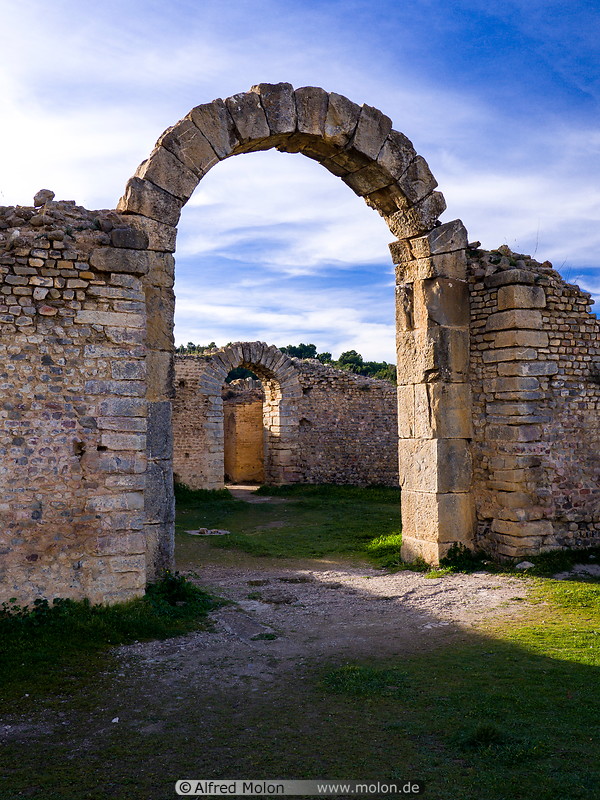 10 Arched gate