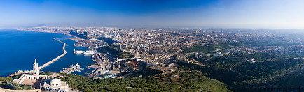 11 Panoramic view of Algiers