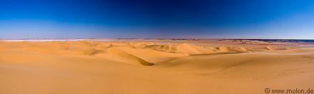 42 Sand dunes near Timimoun