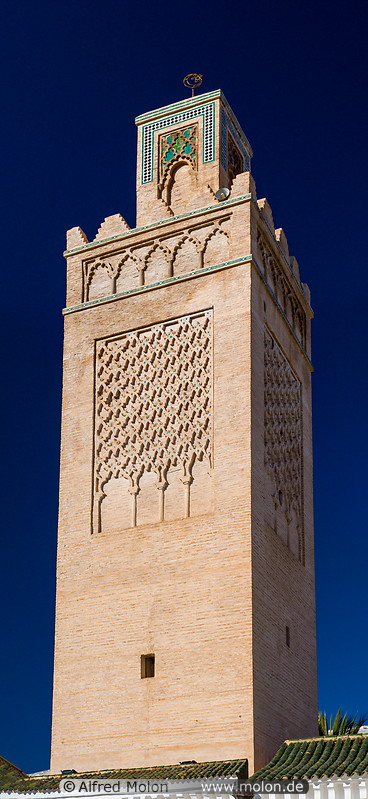 39 Grand mosque minaret