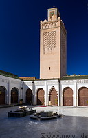 38 Grand mosque inner court