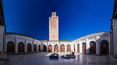 41 Grand mosque inner court