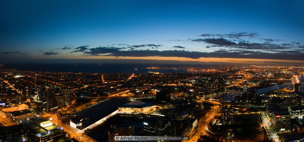 06 South Melbourne at dusk