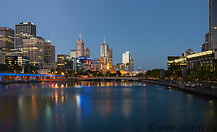 09 Yarra river and skyscrapers