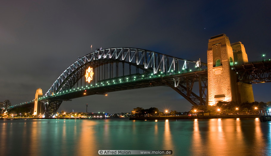 03 Harbour bridge at  night