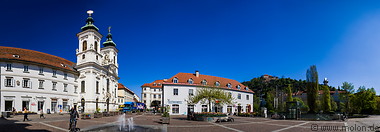 06 Mariahilferplatz square