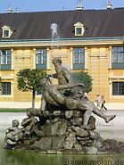 03 Fountain