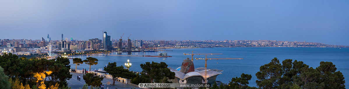 02 Baku waterfront
