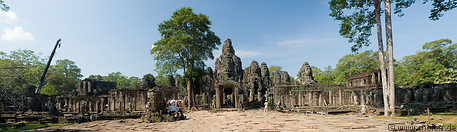 03 Panorama view of Bayon temple