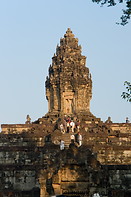03 Central tower