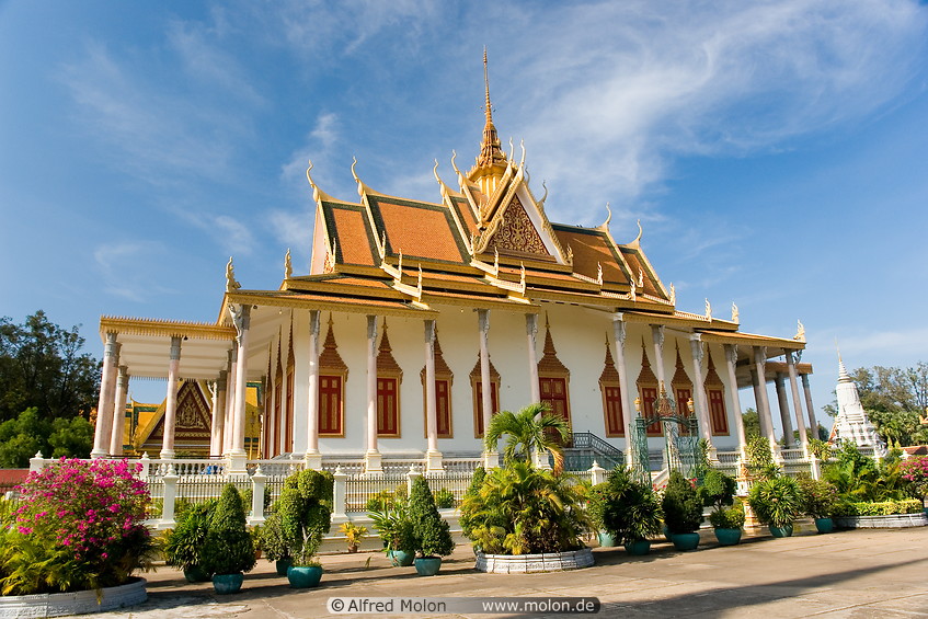 02 Wat Preah Keo Morokat Buddhist temple