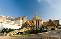15 Buddhist temple