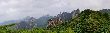 09 Huangshan peaks