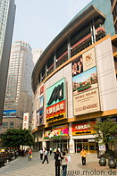 04 Shopping complex and billboards