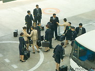 05 Shenzhen Airlines hostesses and pilots