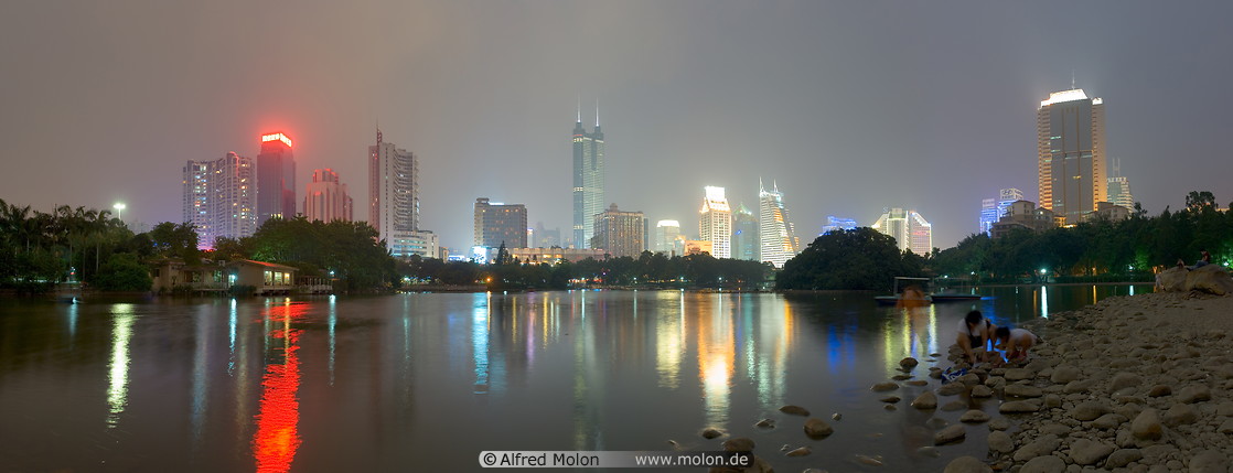 02 Skyline from Lai Chi park