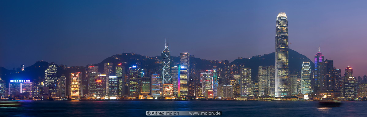 01 Hong Kong skyline at night