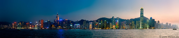 09 Hong Kong skyline at night