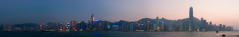15 Hong Kong skyline at sunset