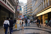 03 Pedestrian area with shops