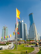 03 Flags and skyscrapers