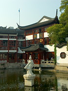 20 Ancient Chinese house and statue
