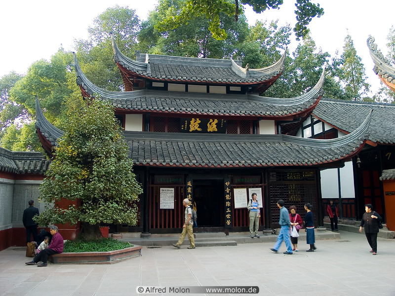03 Court and pagoda