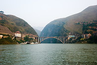 01 Entrance to gorges at Wuxia and Dragon Gate bridge