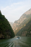 13 Daning river passing through gorge