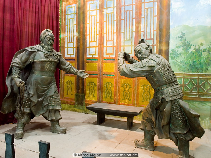 06 Statues of Chinese warriors
