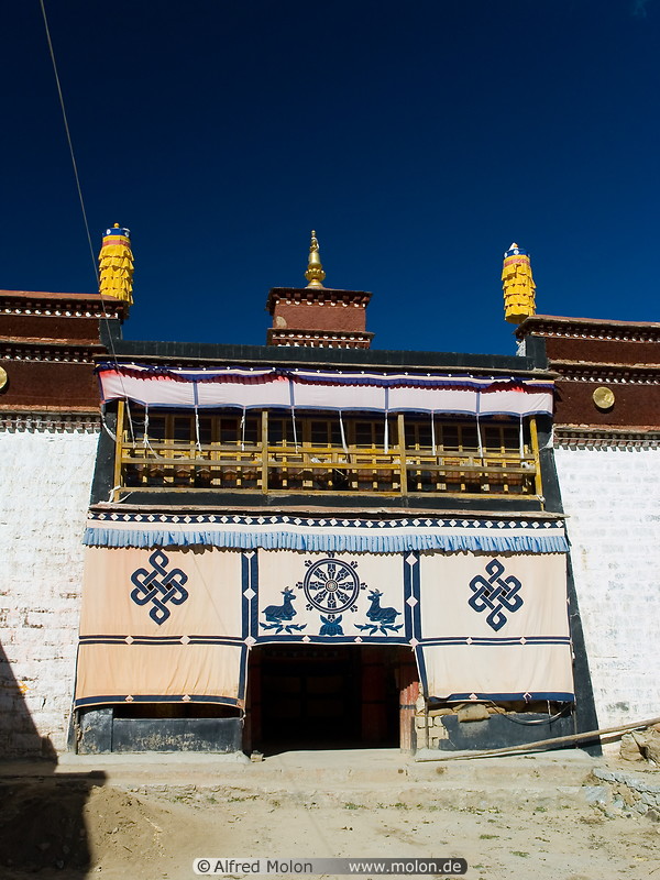 23 Temple entrance