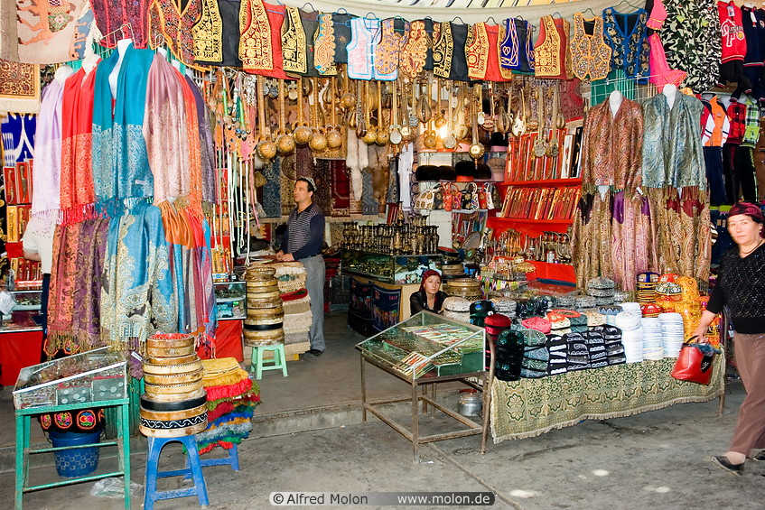 09 Handicraft shop