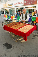 10 Nuts and dried fruits seller