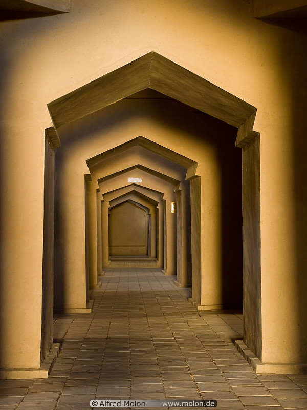 10 Inner passageway