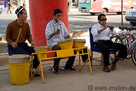 07 Uighur street musicians