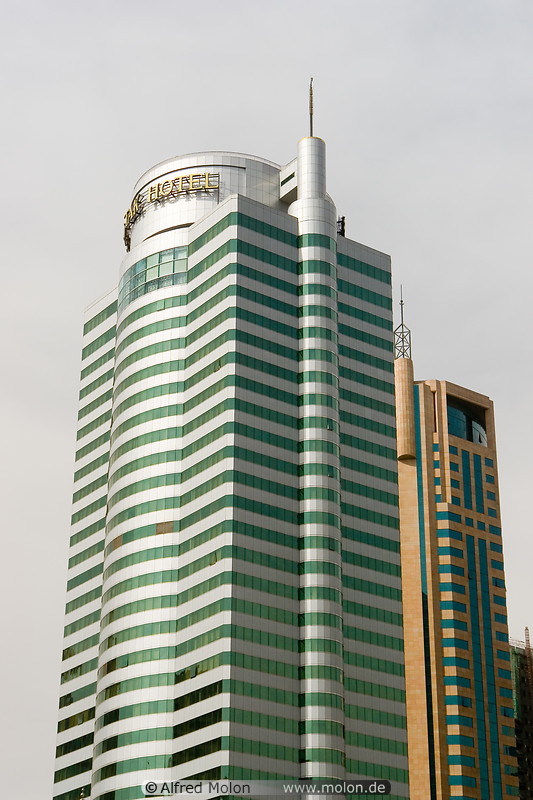 07 Skyscrapers