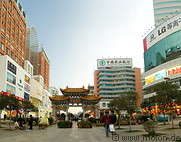 15 Shopping complexes and Chinese arch