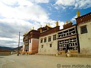 07 Temple front view