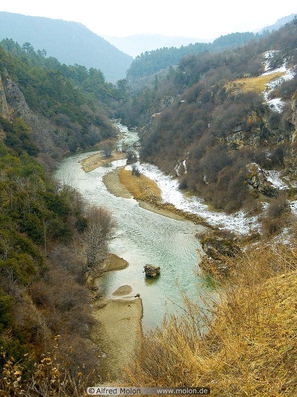 05 River and canyon